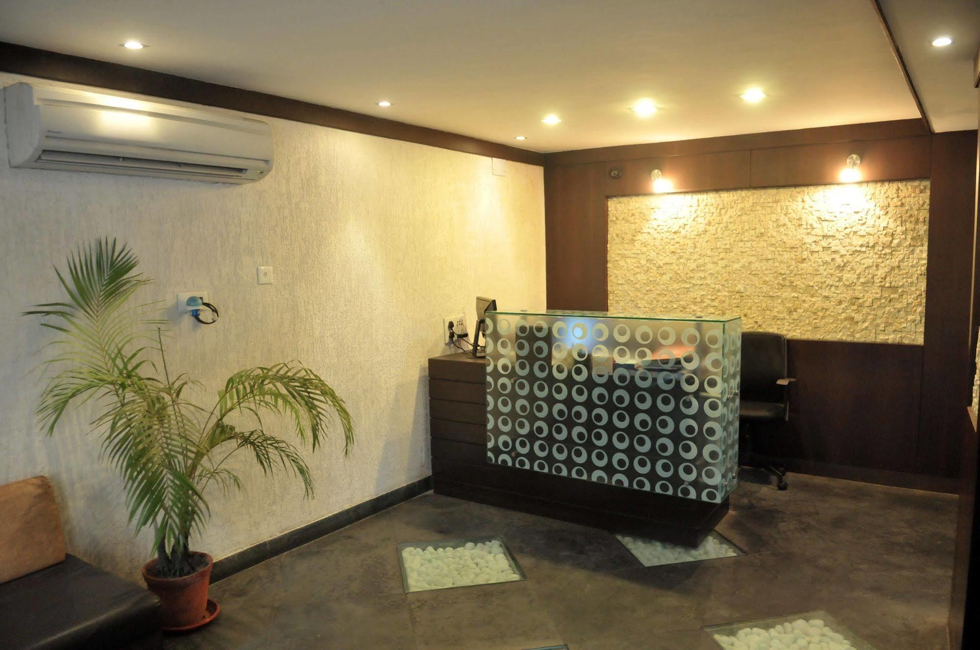 Treebo Trend Hotel Relax Inn Kalküta Dış mekan fotoğraf